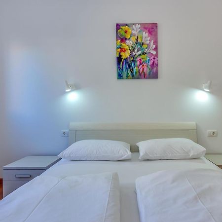 Apartments Host Barbat na Rabu Esterno foto